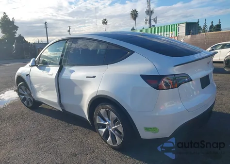 2023 Tesla Model Y Awd/Long Range Dual Motor All-Wheel Drive from USA, damaged, VIN 7SAYGDEE9PA043063